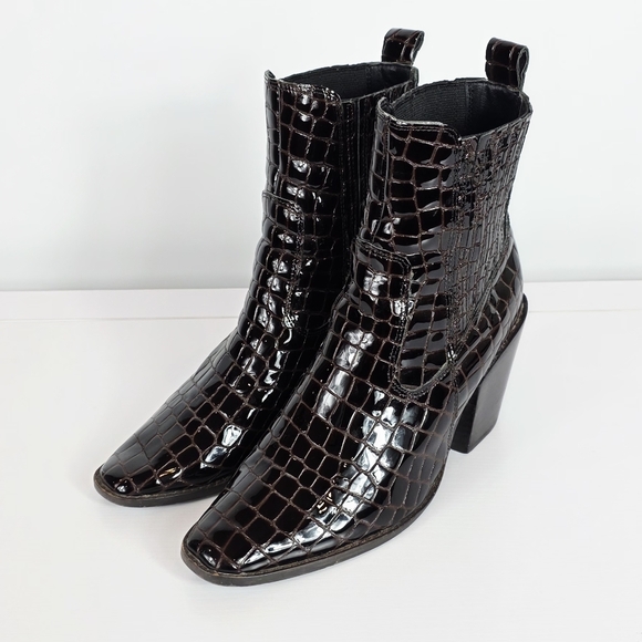 Aqua Dark Brown Patent Leather Crocodile Embossed Ankle Bootie Women's Size 8M - Picture 3 of 14
